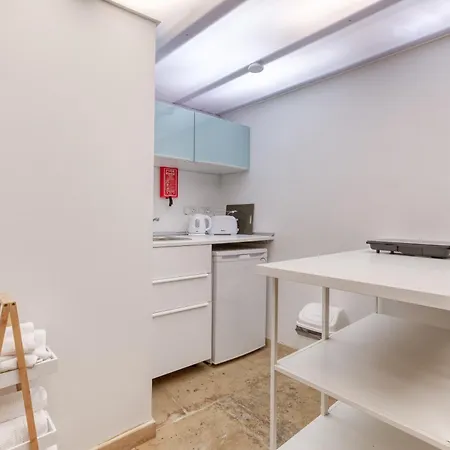 Authentic & Cosy Duplex In Charming By 360 Estates Апартаменты
